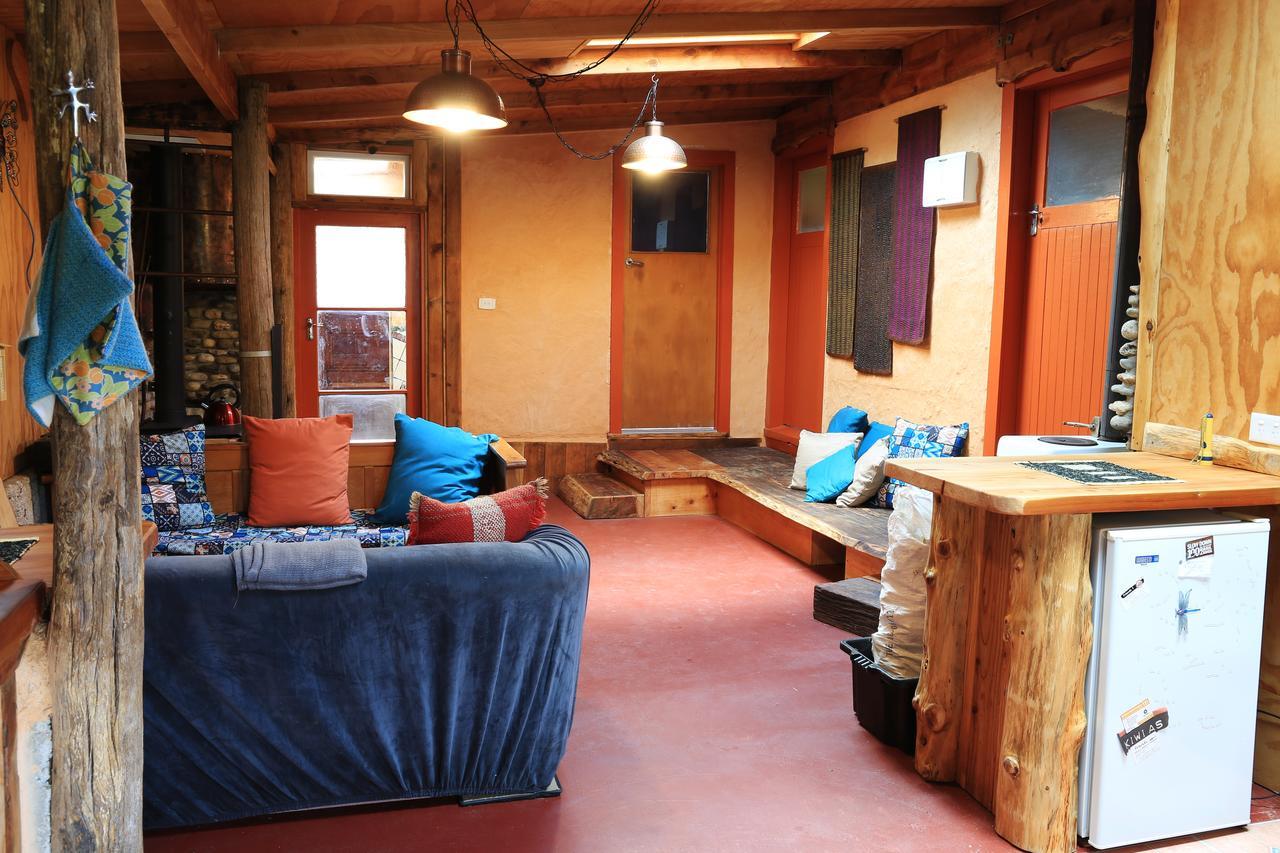 Earthbridge Guest House Hikutaia Екстериор снимка