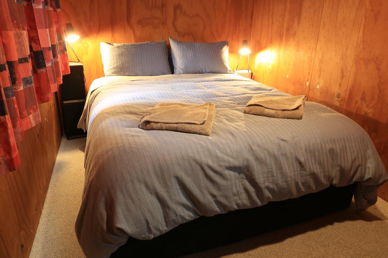 Earthbridge Guest House Hikutaia Екстериор снимка